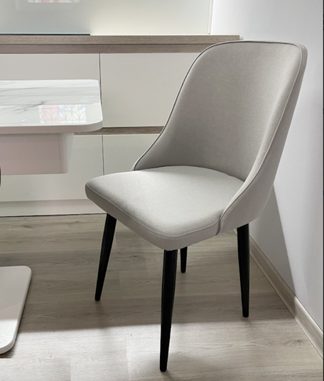 Una silla que mantiene el cuerpo quieto